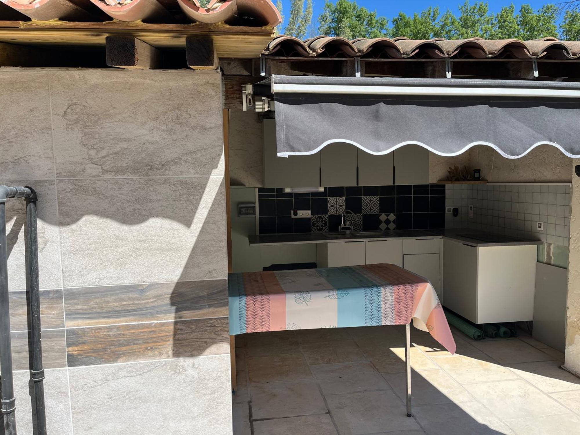 Chambres Hotes Chez Chris Roquemaure (Gard) Exterior foto